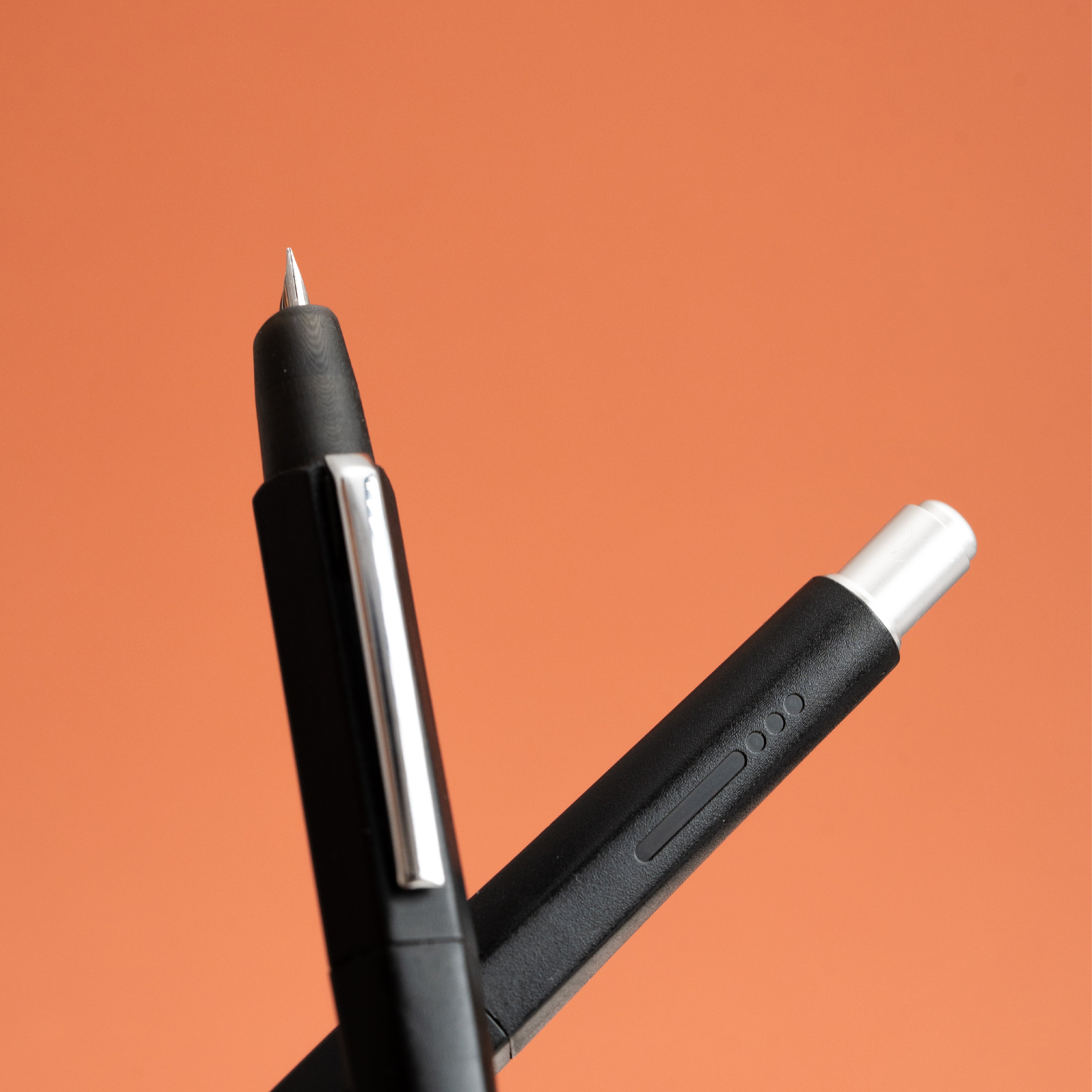 Endless Creator Retractable Fountain Pen - Black - Image 3