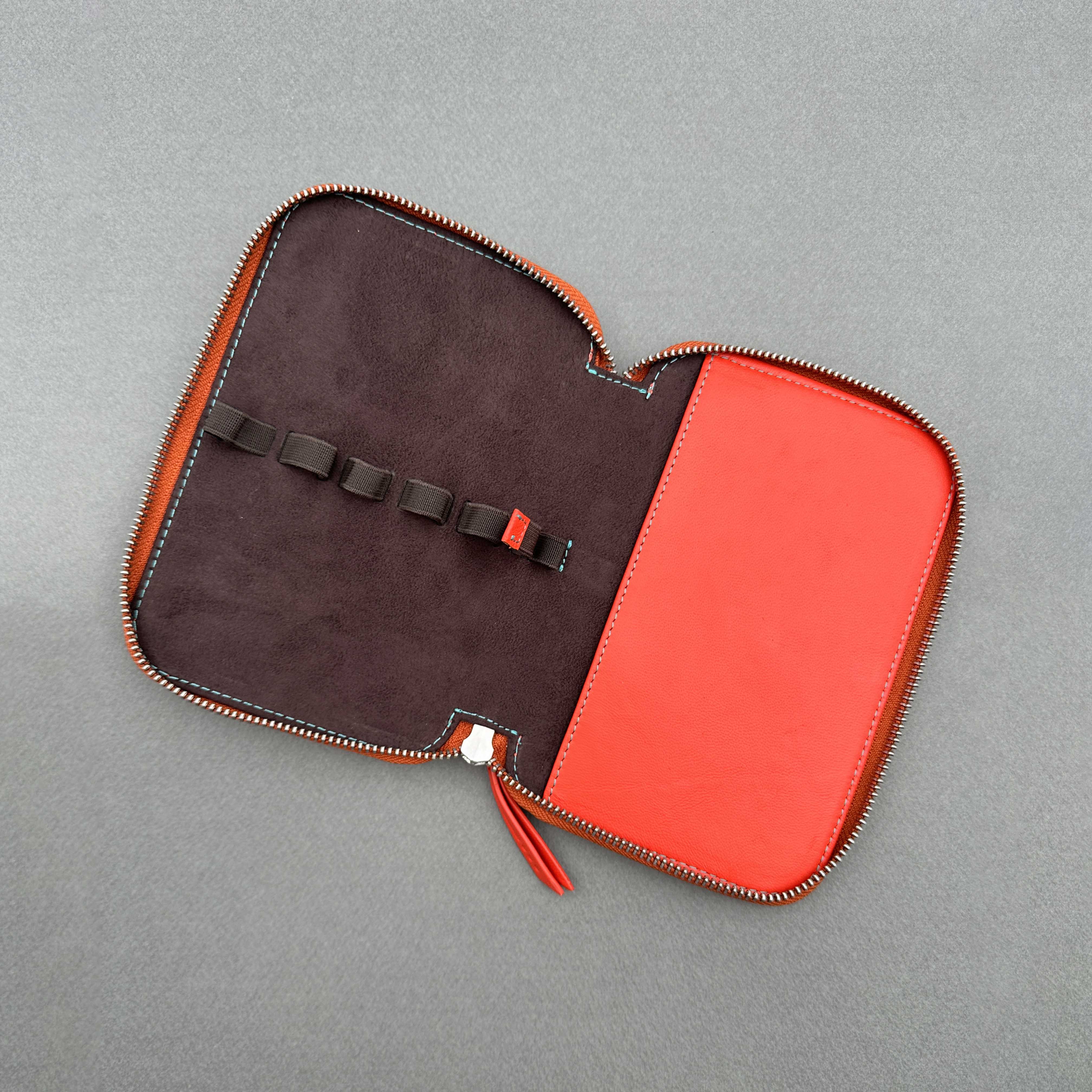Endless Labs 01 - Companion Leather Adjustable Pen Pouch - 5 Pens - Soft Orange - Image 3