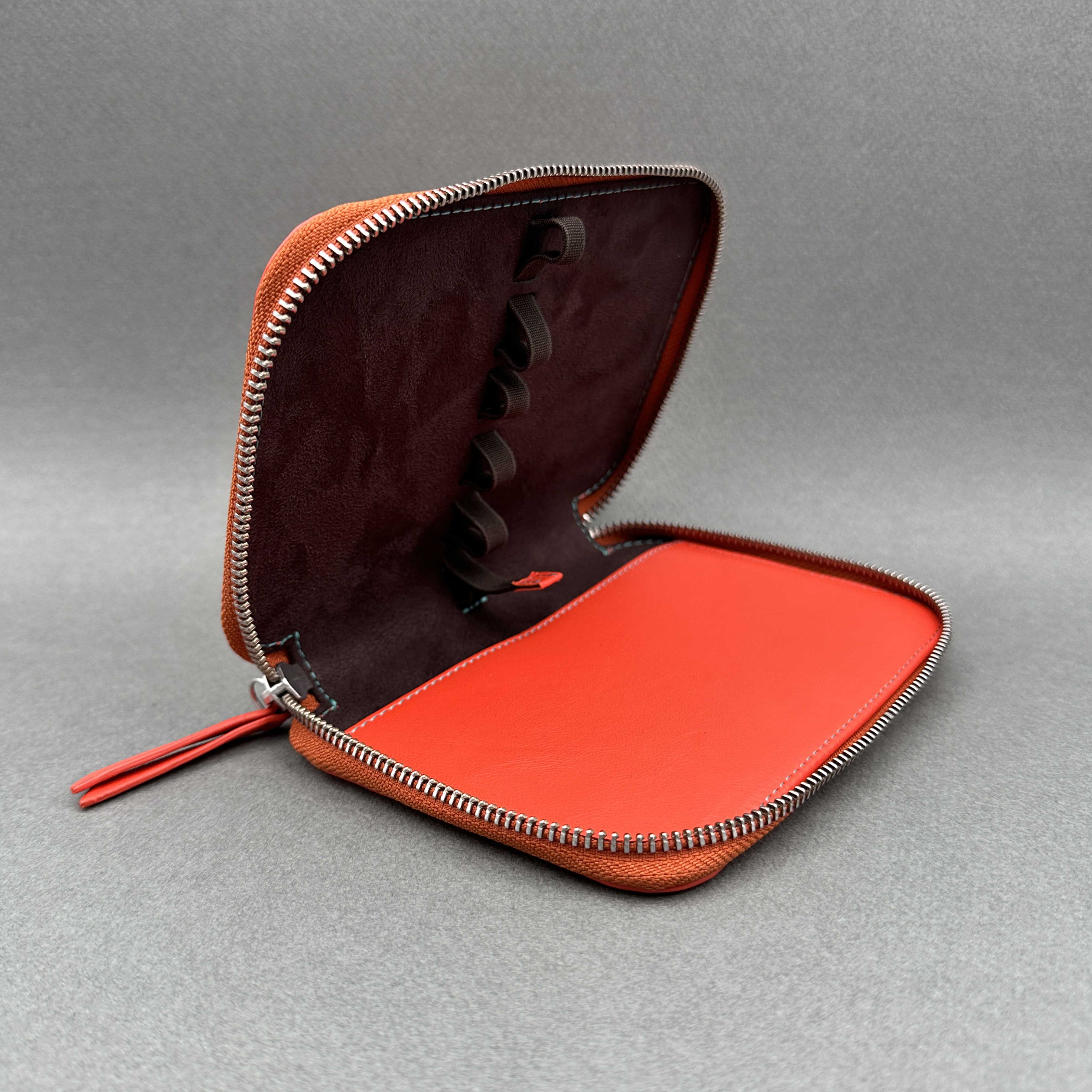 Endless Labs 01 - Companion Leather Adjustable Pen Pouch - 5 Pens - Soft Orange - Image 4