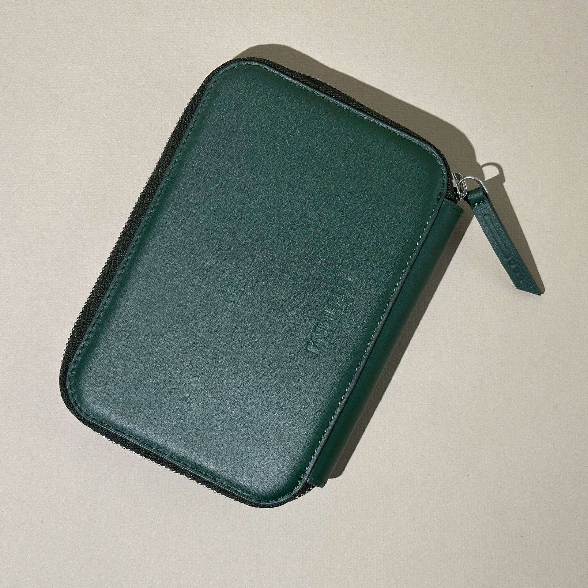 Endless Labs.07 - Companion Leather Adjustable Pen Pouch - 5 Pens - Mystic Green - Image 4