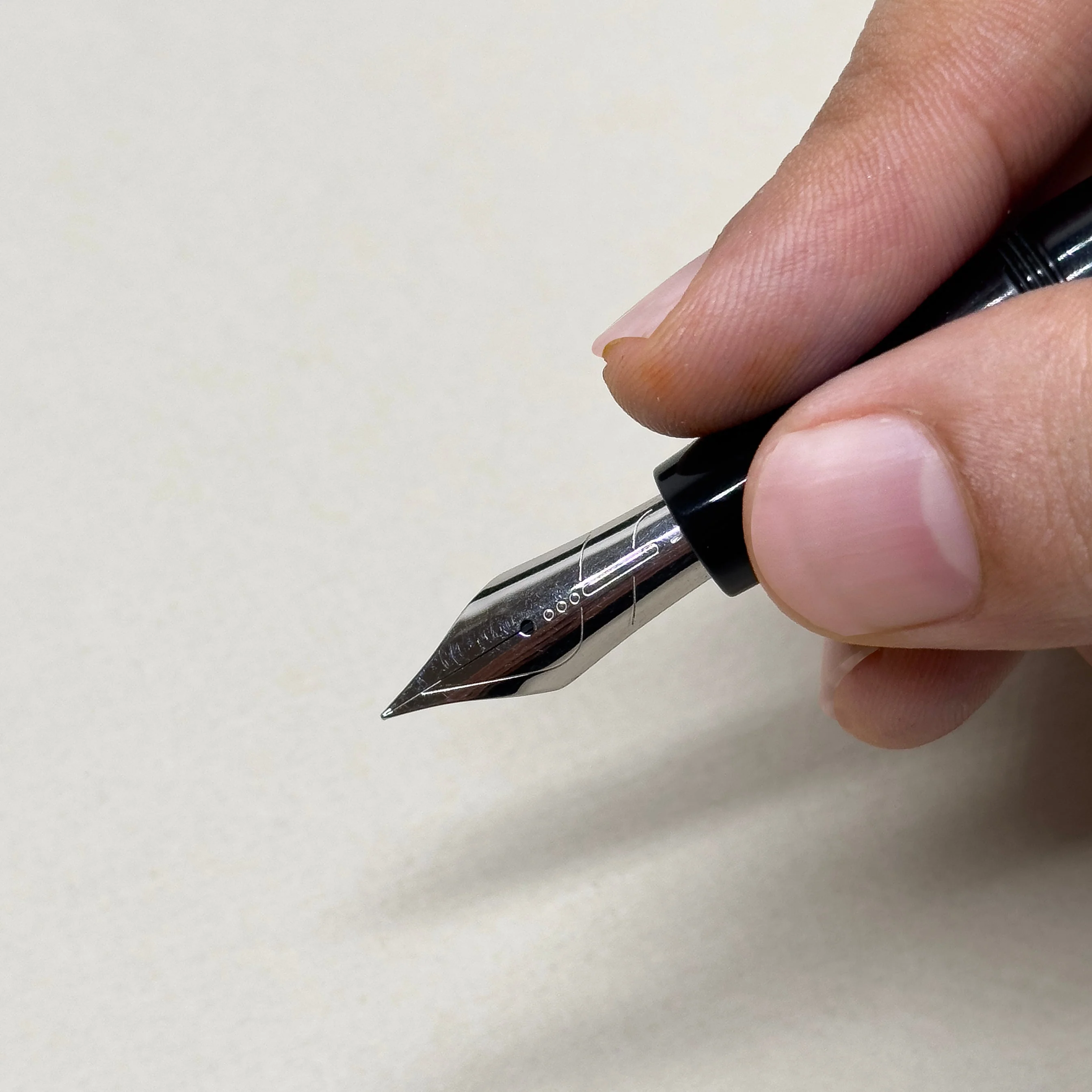 Endless LABS.12 Captiva ADVANCED Torque-Filler Fountain Pen - Infinite Space Chrome - Image 7